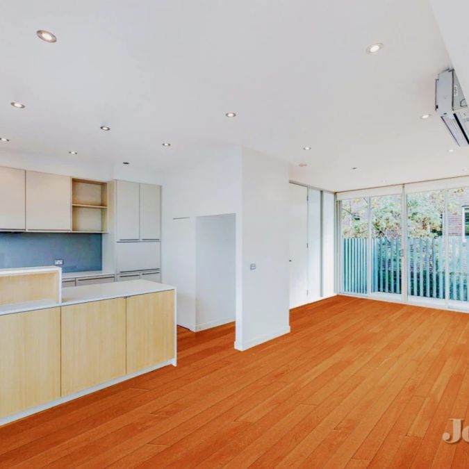 2 Bed, 2 Bath - Photo 1