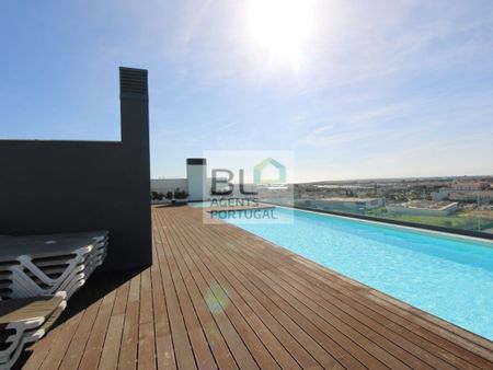 3 room luxury Apartment for rent in Faro, Distrito de Faro - Photo 3