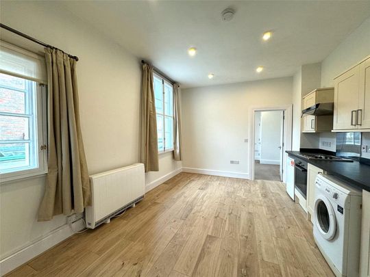 1 bedroom flat to rent - Photo 1
