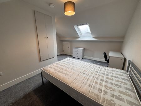 Brownlow Street, The Groves - P1843 - Photo 4