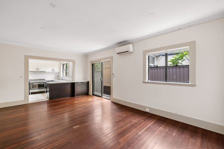918 Bourke Street, Zetland NSW 2017 - House For Rent | Domain - Photo 2