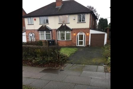 3 Bed Semi-Detached House, Hawthorn Road, B44 - Photo 4