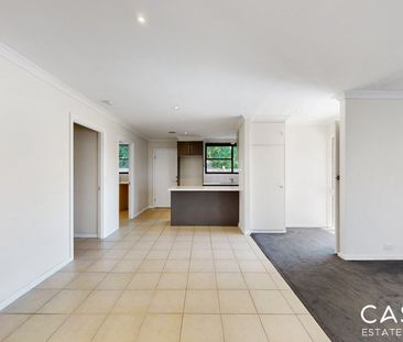 3 Wallace Road, Cranbourne - Photo 5