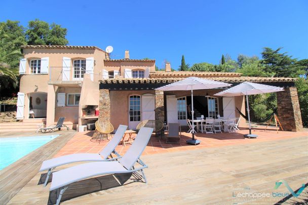 Villa avec piscine privée vue sur Grimaud - Photo 1