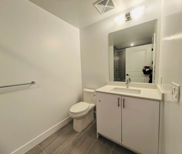 For Lease - 2333 KHALSA Gate Unit# 225, Oakville, Ontario - Photo 1