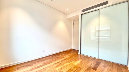 Modern design 2 Bedroom PLUS Study Room with car space for Rent - Photo 2