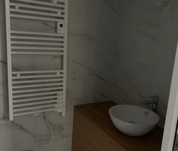 Location Appartement 1 pièce 19m² LA ROCHELLE 17000 - Photo 4