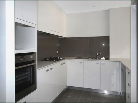 Ground Floor Two-Bedroom Apartment - Photo 5