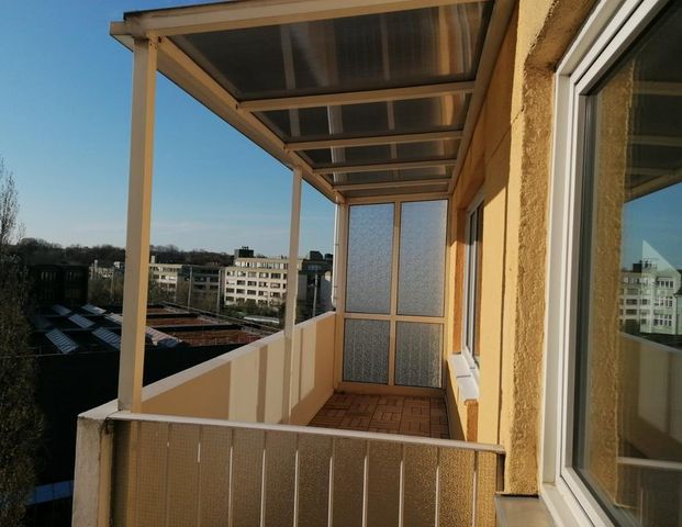 Sonnige 2-Zimmer-Wohnung i. ob. Stock in bester Innenstadtlage - Foto 1