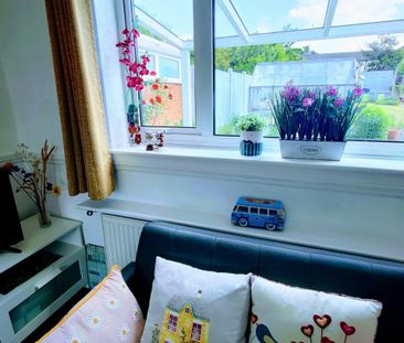 THREE bedroom property to LET in Sutton Coldfield - Photo 3