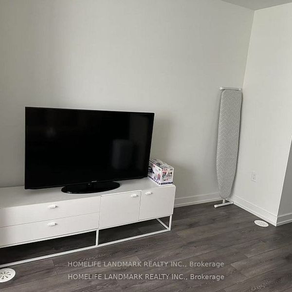 For Lease - 3538 Colonial Drive Unit# 7, Mississauga, Ontario - Photo 1