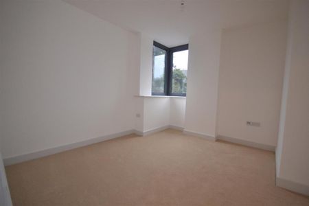 Flat 12, 310 Kings Road, Reading, Berkshire - Photo 4