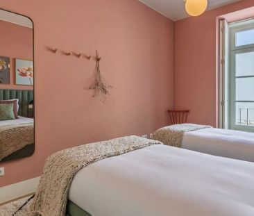 3-bedroom apartment for rent in Lisbon, all bills included, perfect for professionals. - Photo 2