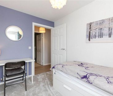 3 bedroom apartment to rent - Photo 6