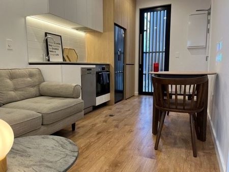 Near New 1 Bedroom Fully Furnished Wellington CBD - Photo 2