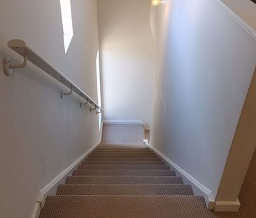 Quality 3/4 Bedroom 2 Bathroom Home in Brabham - Photo 6