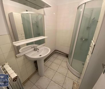 Location Appartement 3 pièces 63m² LA GARDE 83130 - Photo 3