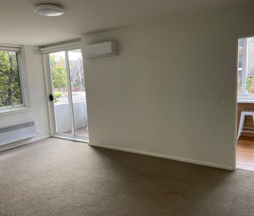 1/27 Powlett Street, East Melbourne VIC 3002 - Apartment For Rent |... - Photo 2