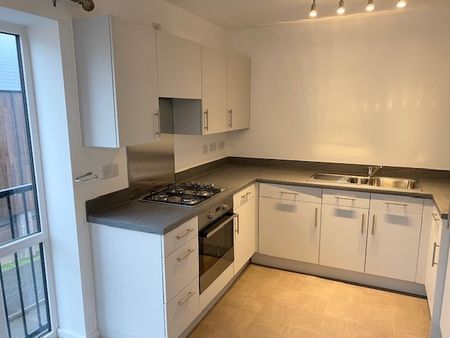 The Risings, Old St Mellons - Photo 5