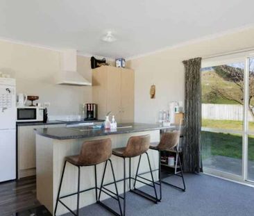 Spacious 4-Bedroom Home in Prime Welcome Bay L... - Photo 1