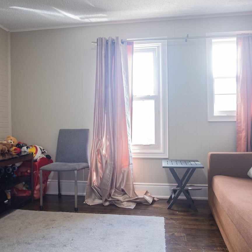 For Lease - 36 Welland Street Unit# Rear, Welland, Ontario - Photo 1