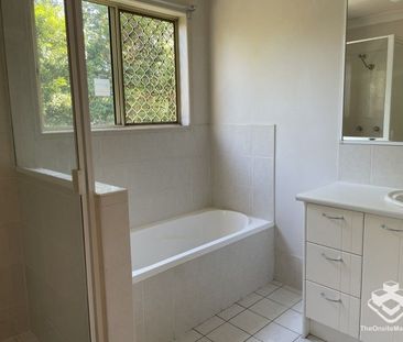 One of the villa in great location - Photo 3