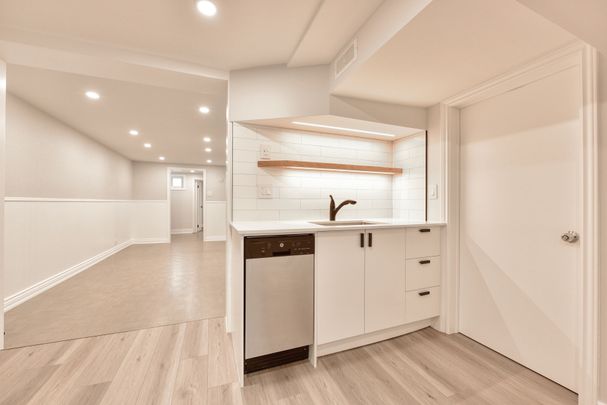 For Lease - 448 Salem Avenue Unit# Basement, Toronto, Ontario - Photo 1