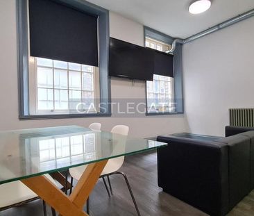 1 bedroom in a flat share to rent - Photo 4