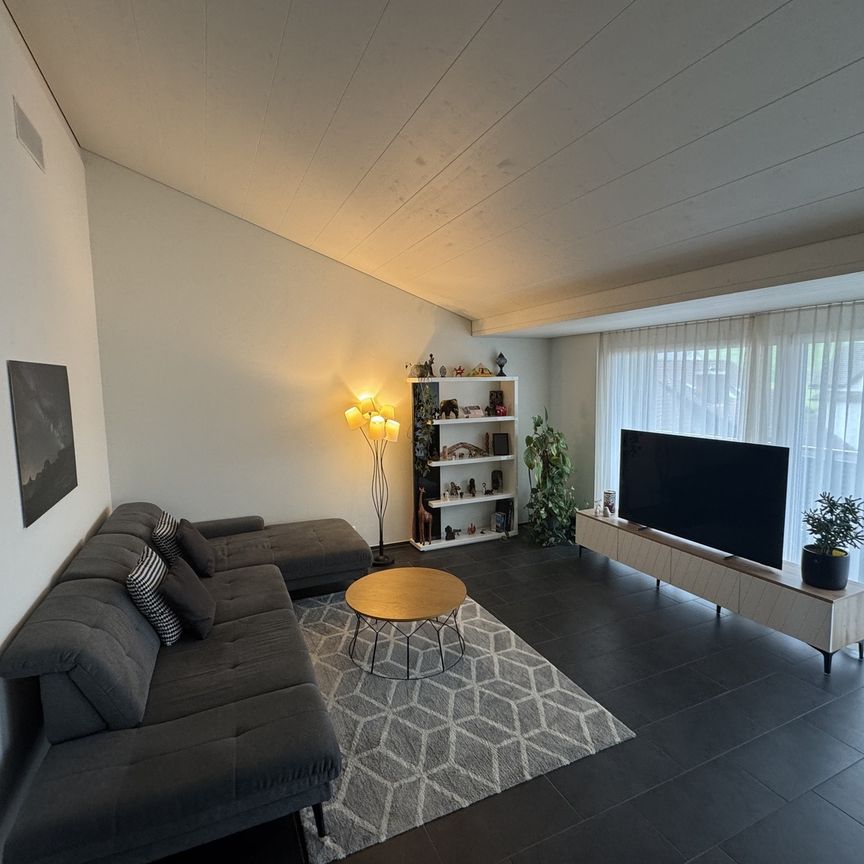 APPARTEMENT 31/2 PIÈCES À TRACHSLAU (SZ), MEUBLÉ, TEMPORAIRE - Foto 1