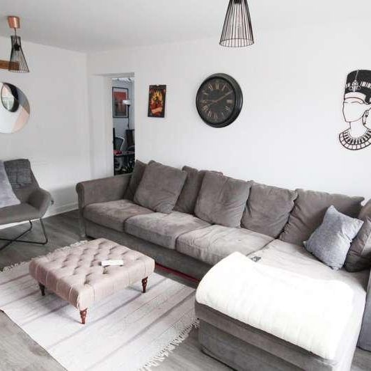 Palmdale Gardens, Great Sankey, WA5 - Photo 1