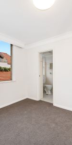 One Bedroom Mosman Village Apartment - Photo 3