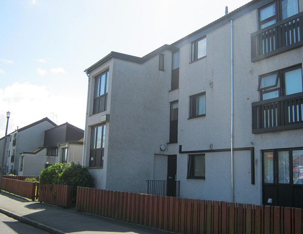 FIELDWAY COURT 1ST FLOOR - Photo 1