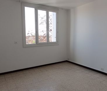 Location Appartement 1 pièce 27m² MONTPELLIER 34070 - Photo 2