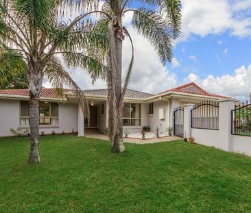 Comfortable Living in the Heart of Robina - Photo 6