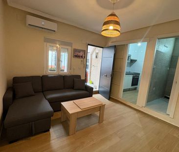 Planta baja de alquiler en Calle Calle Manuel Maroto, San Diego - Photo 1