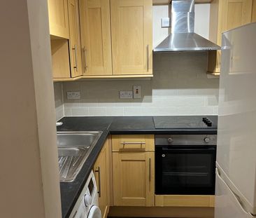 2 Bed Flat, Garden Eastfield Road, BS6 - Photo 5