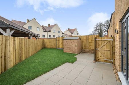 3 bedroom detached house to rent - Photo 3