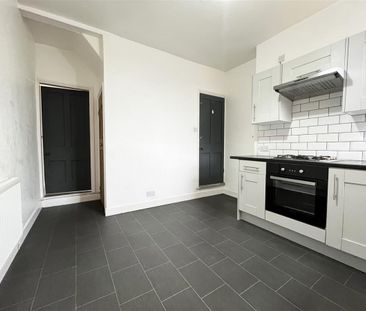 2 bedroom End of terrace house to rent - Photo 1