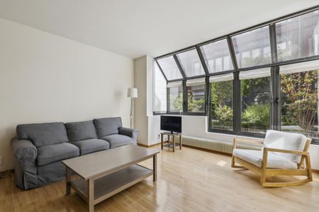 Location Appartement 3 pièces Meublé 81m² PARIS 11ème - Photo 3