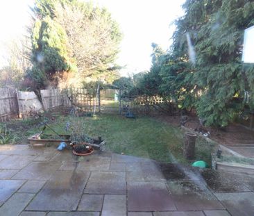 3 bedroom semi-detached house to rent - Photo 5