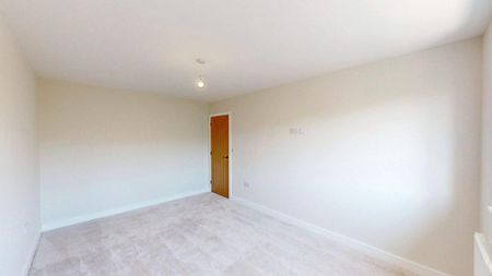 5 bedroom detached house to rent - Photo 2