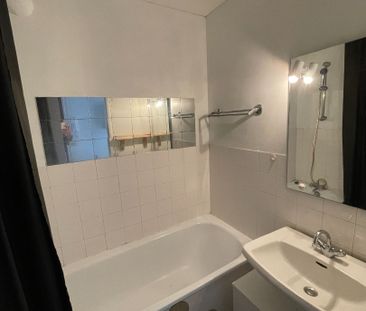 Location Appartement 2 pièces 46m² - Photo 5
