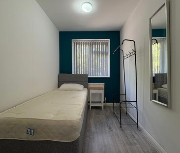 Colham Avenue, West Drayton, UB7 8EU - Photo 5