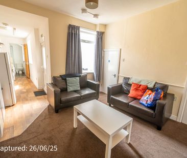 4 bed shared student property near the University of York Bedroom 3 - Photo 6