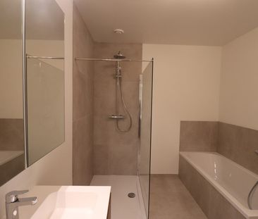 Nieuwbouwwoning met 3 slaapkamers, zolder, tuin en 2 autostaanplaat... - Photo 4