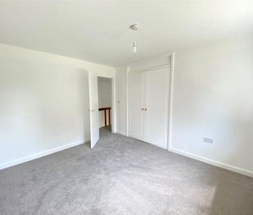 4 bedroom detached house to rent - Photo 4