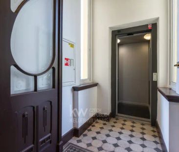 Pronájem elegantního bytu 2+kk s balkonem a krásným výhledem ve Vrš... - Photo 3