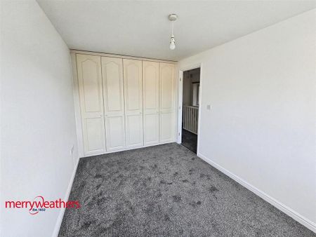 3 bedroom detached house to rent - Photo 3
