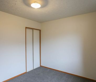 Immaculate 2 bedroom unit - Photo 1