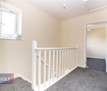 4 bedroom semi-detached house to rent - Photo 6